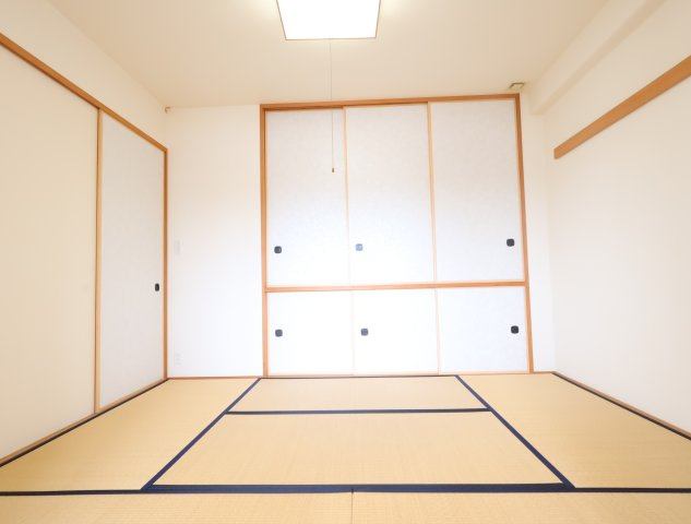サーパスシティ東朝日町の洋室|洋室6.5帖