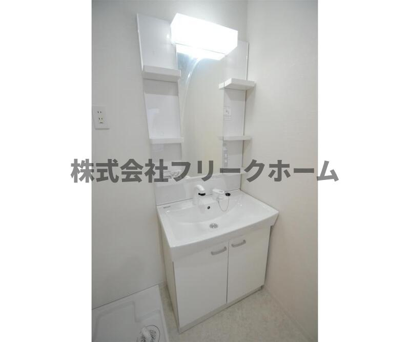 武蔵野市中町３丁目の賃貸マンションの洗面所