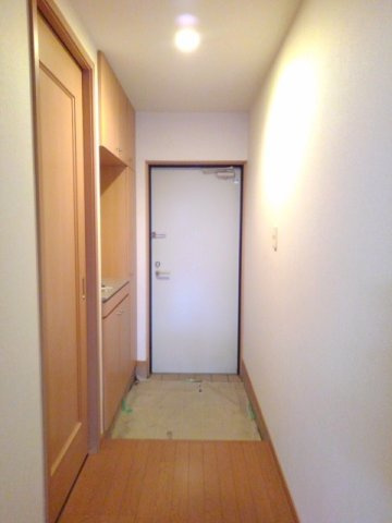 桜並木パークマンションの玄関