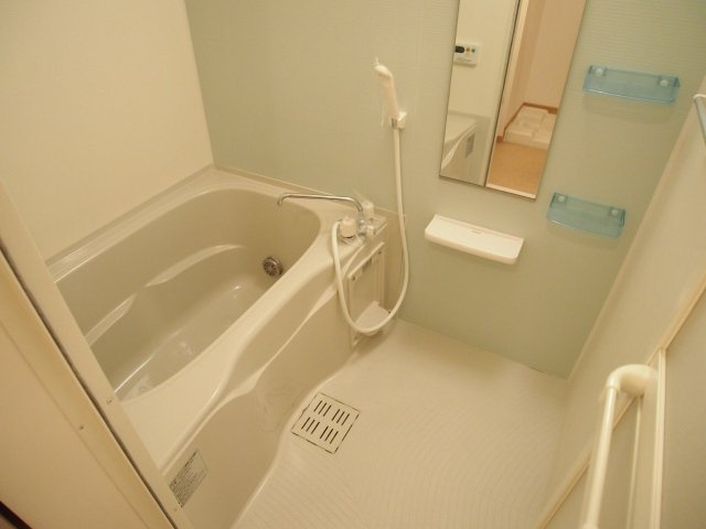 クラールマルガレーテの浴室|コンパクトで使いやすいお風呂です