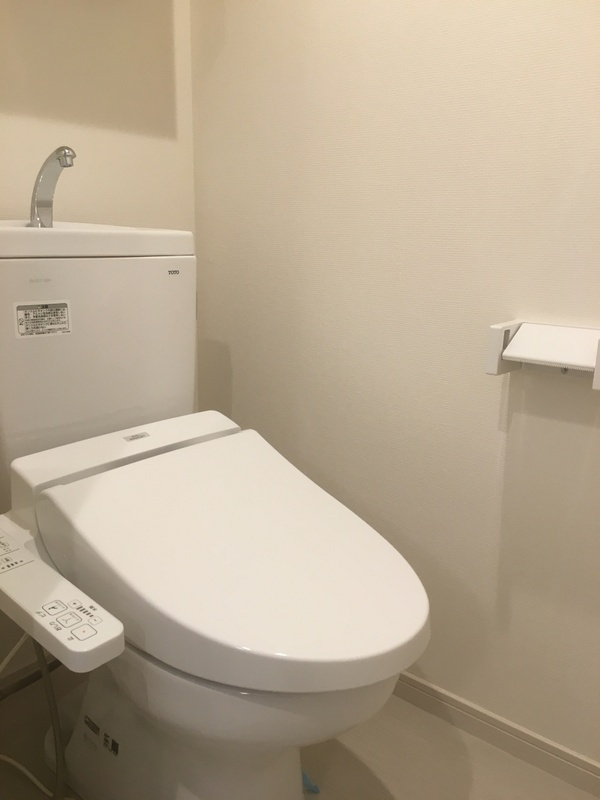 リブリ・Comfort 龍馬 Ⅱのトイレ|落ち着いた色調のトイレです