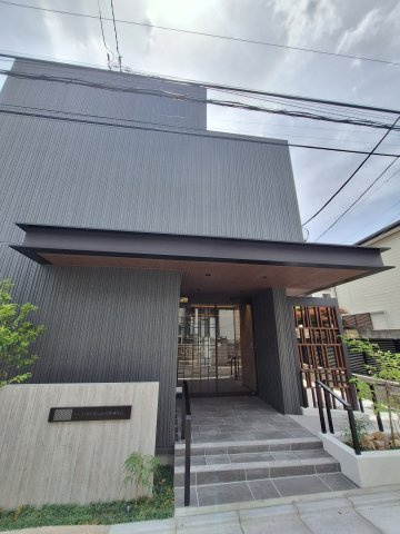 （シニア限定）ヘーベルVillage目黒東が丘のエントランス