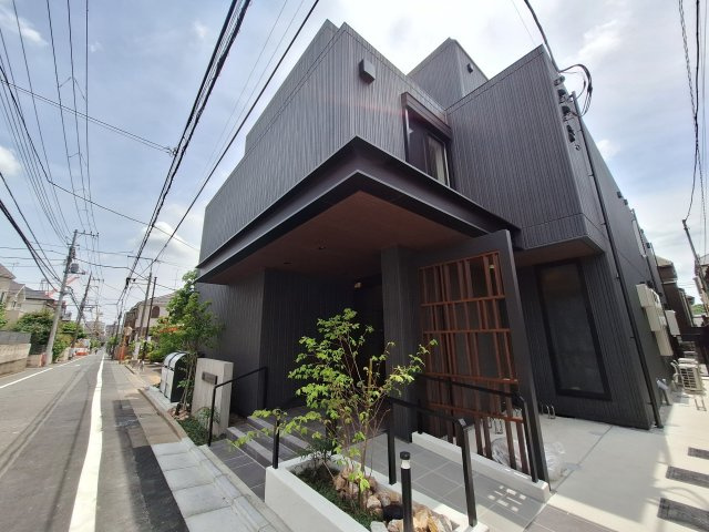 （シニア限定）ヘーベルVillage目黒東が丘のエントランス