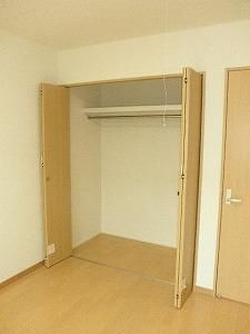キャメル西川口の収納
