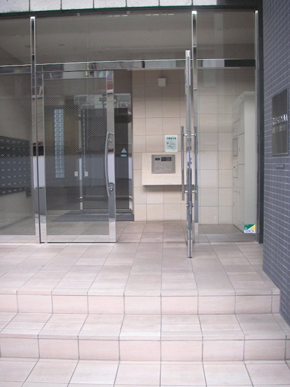 【エントランス】レジディア仙台原ノ町