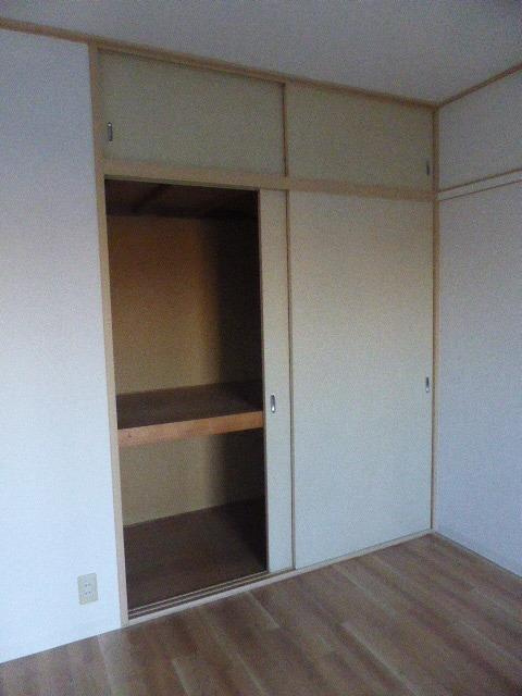 メゾン　ド　デューの収納