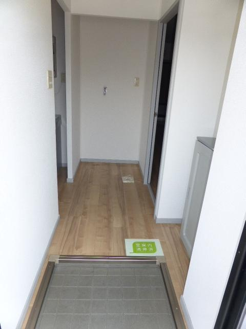 メゾン　ド　デューの玄関