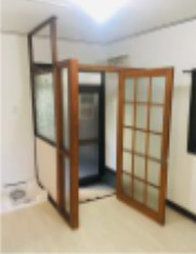 旭が丘3戸建の玄関