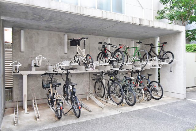 渋谷神山町レジデンスの駐輪場|渋谷神山町レジデンス：敷地内に駐車場・駐輪場・バイク置場ございます！（空き要確認）