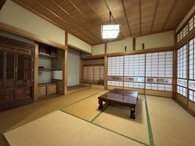 安来市広瀬町西比田　中古住宅の和室|１階