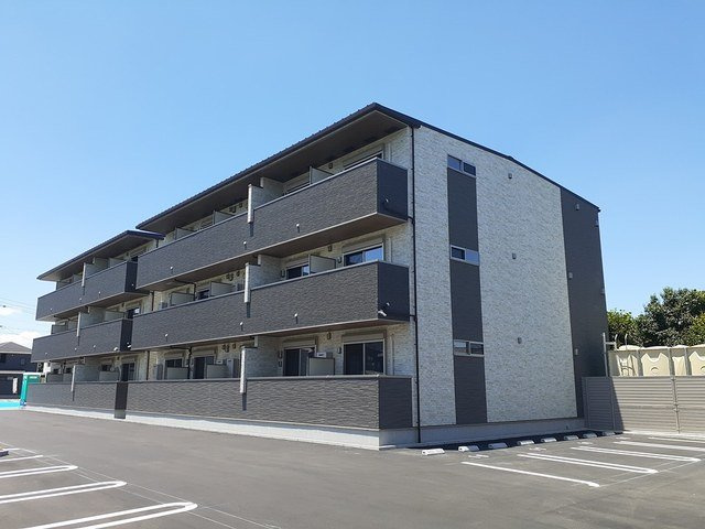 橿原市法花寺町のアパート
