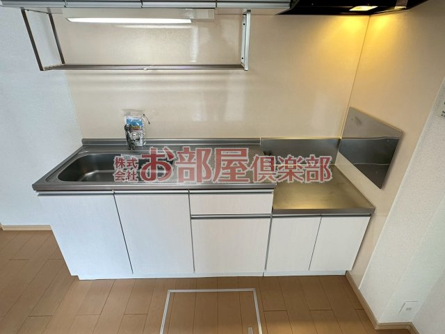 プラシードのキッチン|コンパクトなキッチンで掃除もラクラク
