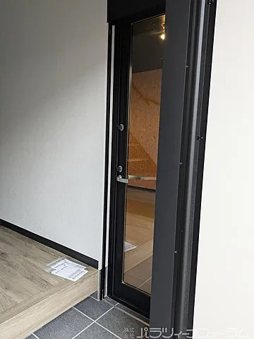 ティエール鳴尾の玄関