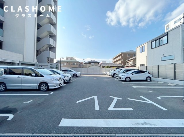 セントラルガーデン・レジデンス刈谷　　刈谷市の賃貸ならクラスホーム刈谷店の駐車場