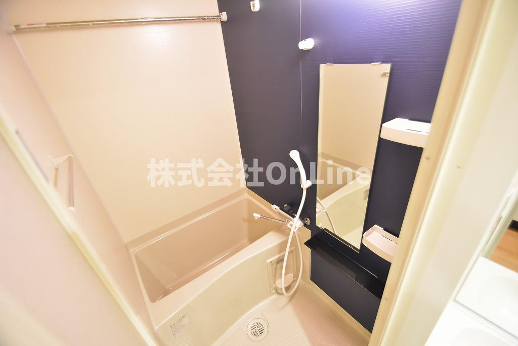 八尾市本町５丁目の賃貸マンションの浴室