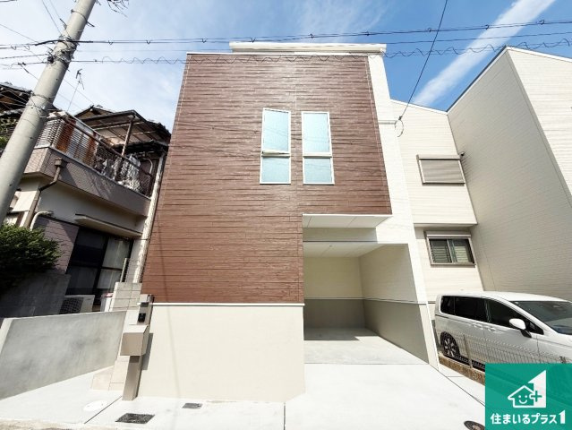 12(土)13(日)現地説明会！◆高石市東羽衣　限定1邸の外観|安心の10年保証！外観を美しく保ち、雨水で汚れを落とします！気になることがありましたら、お気軽にお問い合わせください！