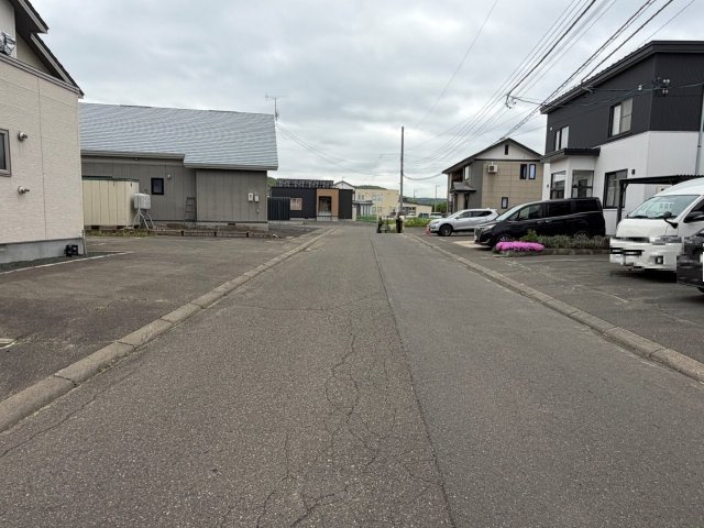 【前面道路含む現地写真】の画像