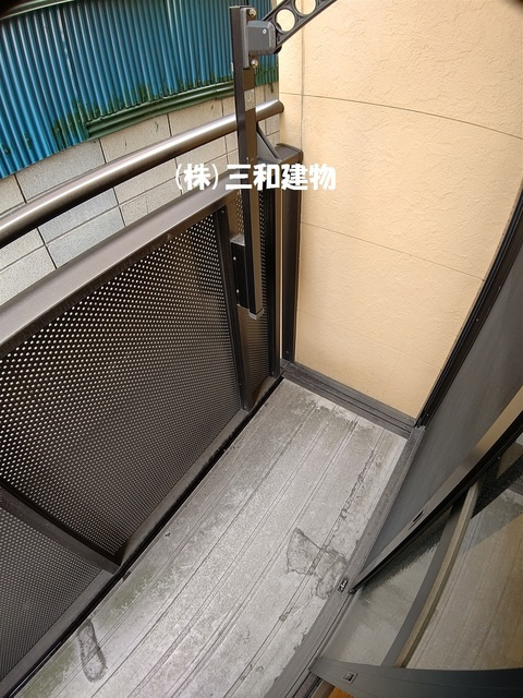 板橋区成増２丁目のアパートのバルコニー