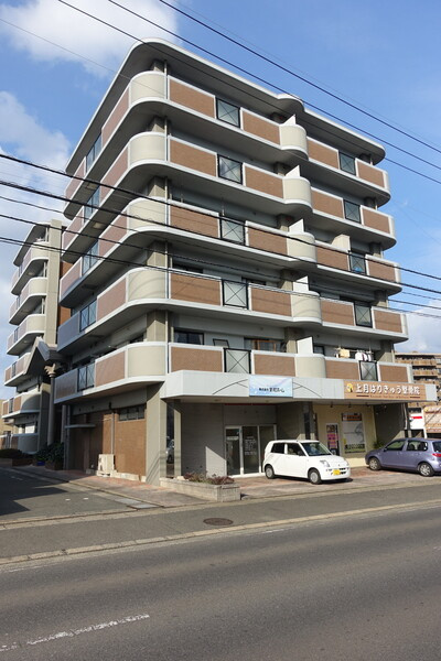 ローズコート博多南のエントランス
