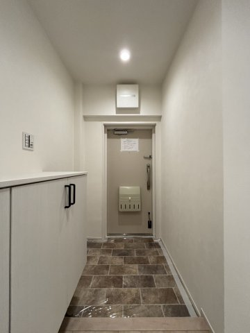 甲陽マンションの玄関