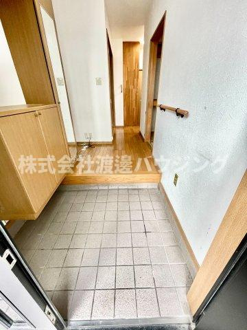 箕面半町一戸建の玄関