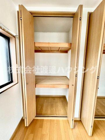 箕面半町一戸建の収納
