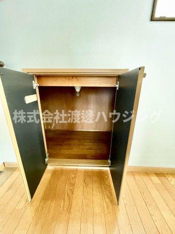 箕面半町一戸建の収納