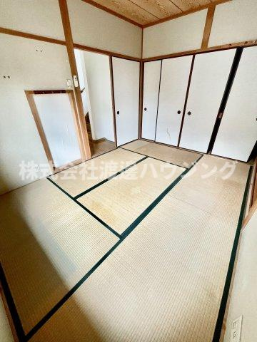 箕面半町一戸建の内装