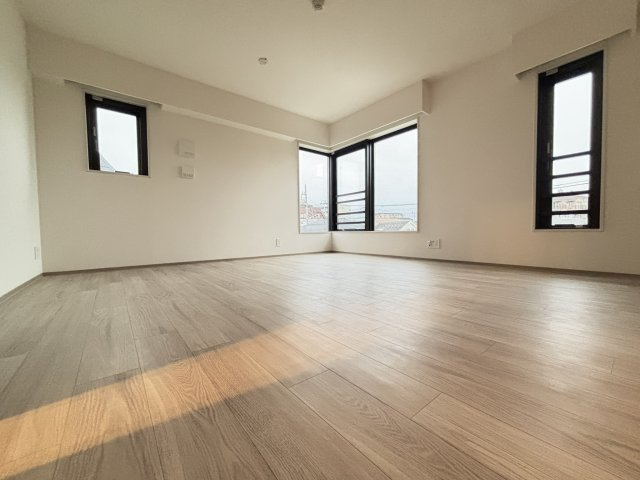 世田谷区桜丘２丁目の賃貸マンションの居間・リビング