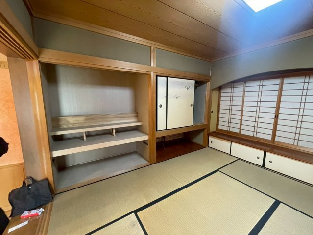 八幡市男山吉井の和室