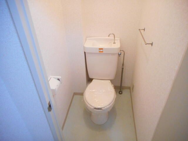 市川クローバーハイツ大野のトイレ