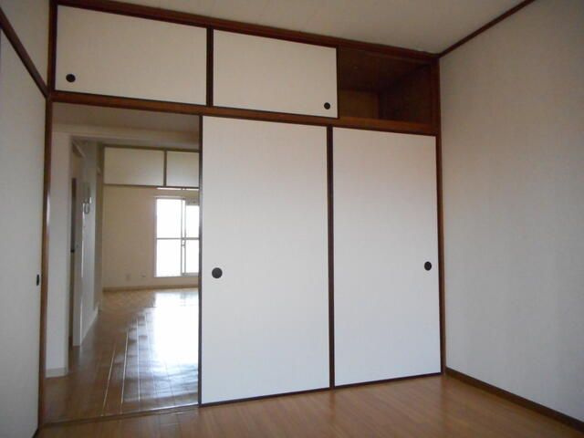 市川クローバーハイツ大野の寝室