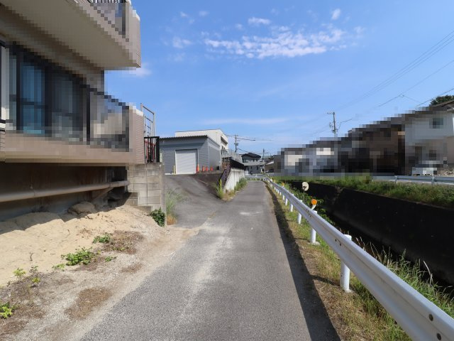 【前面道路含む現地写真】の画像