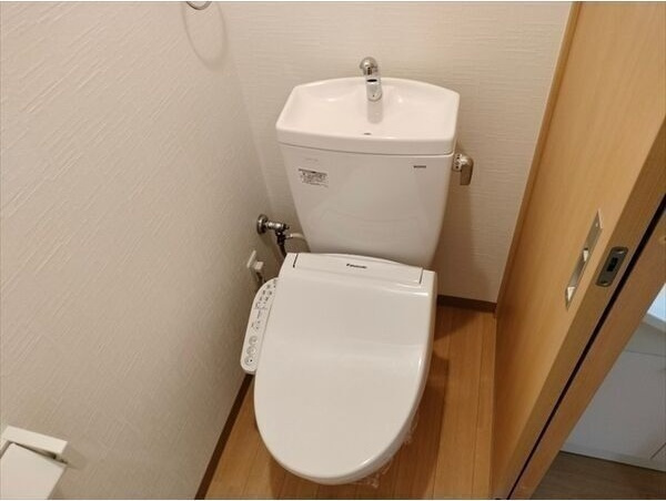 名古屋七条エンブルコートのトイレ