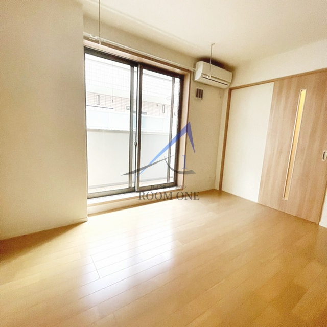 クレスト三軒茶屋の居間・リビング|洋室のお部屋です。