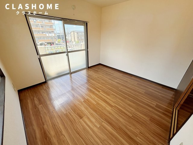 ベルテ稲垣　　谷市近郊の賃貸はクラスホームの居間・リビング|同物件の別部屋になります。
