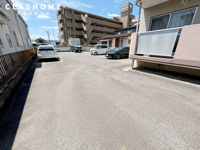 ベルテ稲垣　　谷市近郊の賃貸はクラスホームの駐車場