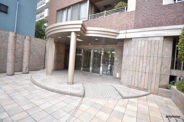 プライマリー新大阪　仲介手数料無料のエントランス