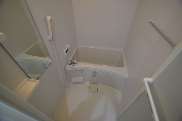 ニューステージ船橋の浴室|十分な広さです