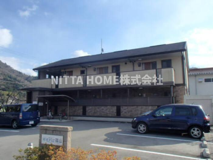 丹波篠山市大沢新のアパートの外観|篠山口駅徒歩近くて便利◎オートロック完備しています◆