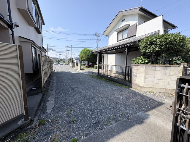 【前面道路含む現地写真】 | 熊谷市三本　中古戸建