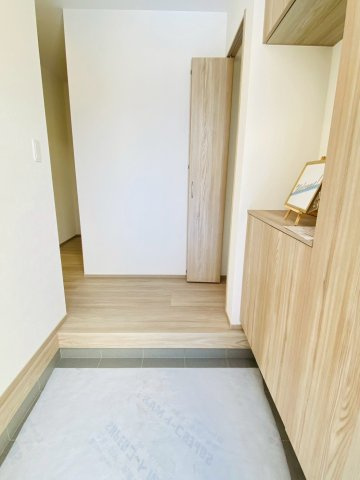 ハートフルタウン／東区桜木1丁目17番／A号棟の玄関