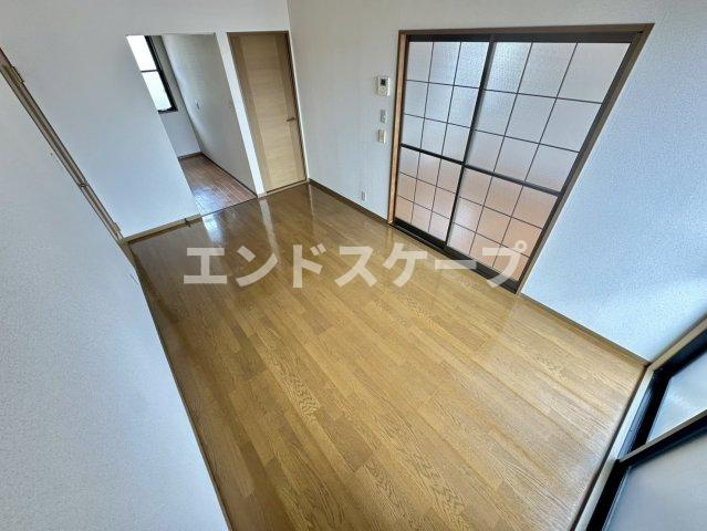 メゾンボヌールＡの居間・リビング|高崎、前橋のお部屋探しはエンドスケープまで！お客様の理想お聞かせ下さい♪