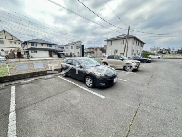 メゾンボヌールＡの駐車場|高崎、前橋のお部屋探しはエンドスケープまで！お客様の理想お聞かせ下さい♪