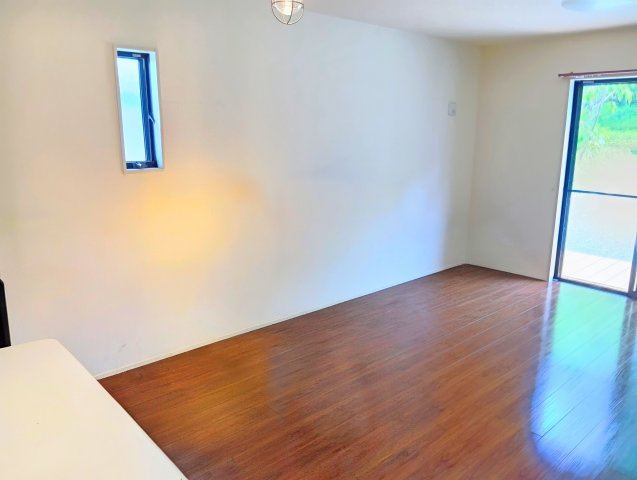 売中古戸建　富士市中丸の居間・リビング|開放感のある広々としたリビングダイニングです。
