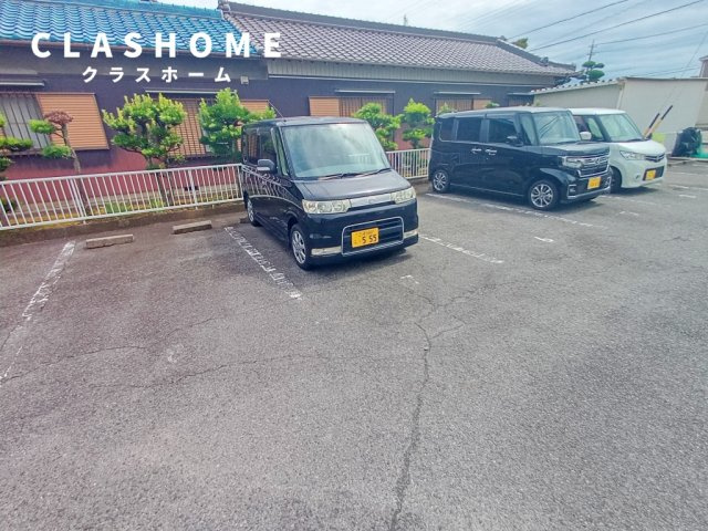 パークシティ美園C 　　刈谷市近郊の賃貸はクラスホームの駐車場