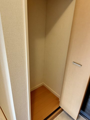 【収納】 | フォレストヒルズ宮崎台 | ※同建物ほかのお部屋の写真です。