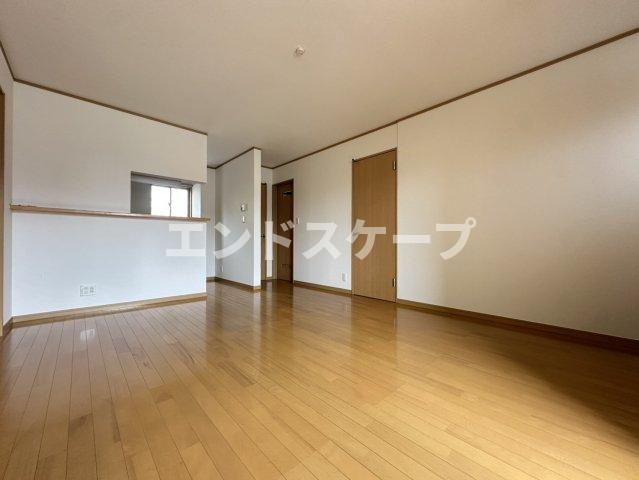 ディスカバリー　Ｓの居間・リビング|高崎、前橋のお部屋探しはエンドスケープまで！お客様の理想お聞かせ下さい♪