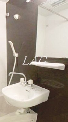 【洗面所】 | リバージュ千住大橋 | 洗面台です。