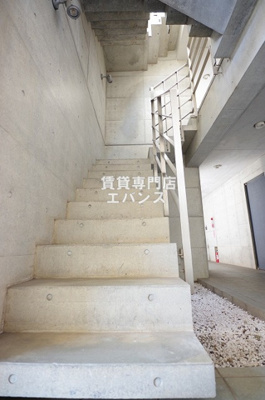  | FLAT　Y